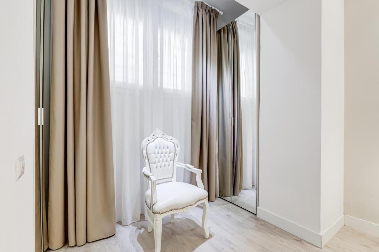 Bmga L The White Crown Apartment In Testaccio โรม ภายนอก รูปภาพ